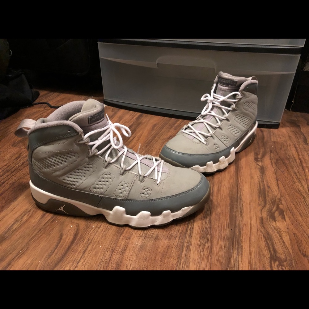 Jordan 9 Retro “Cool Grey”